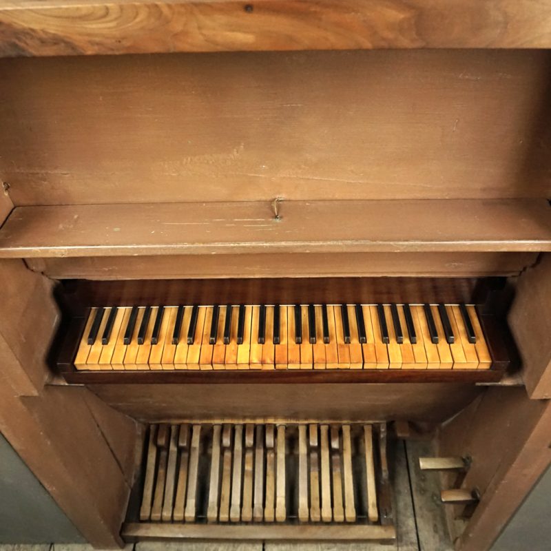 Biroldi organ: the console