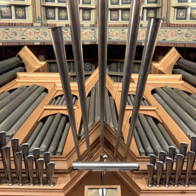 Nenninger organ: view of the facade from the console